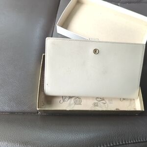 Vintage St. Thomas Woman's Wallet NOS Cream